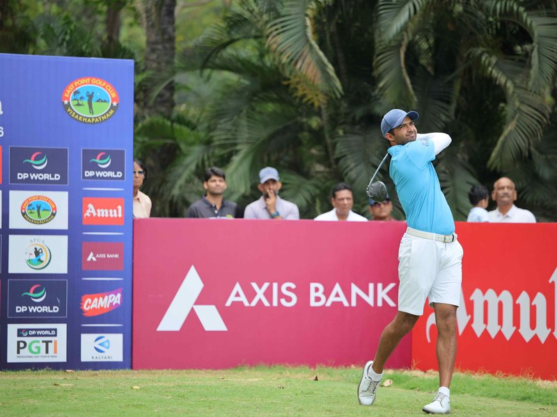 Dhruv Sheoran leads by one stroke on Day One of Andhra Open Championship 2026