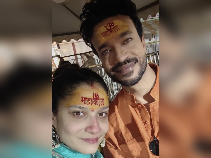 Ankita Lokhande, Vicky Jain visit Mahakaal temple at 4 AM
