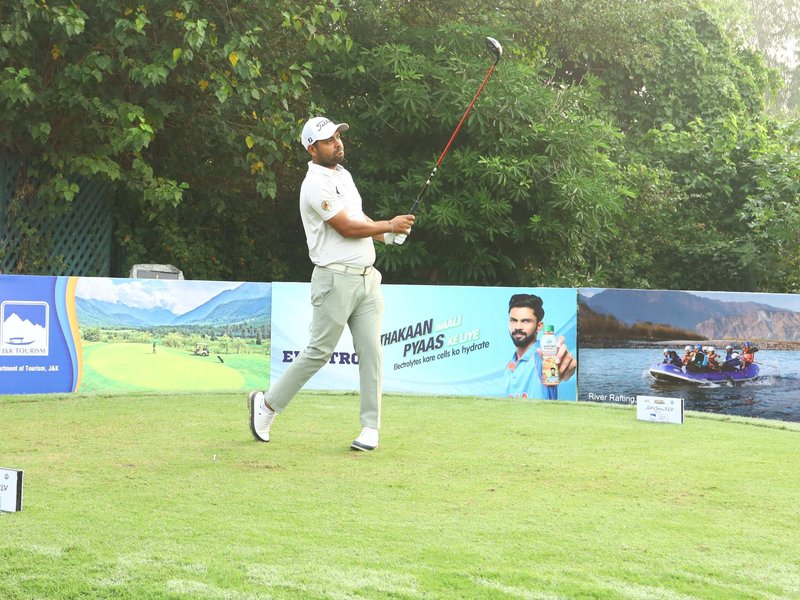 Teen star Veer Ganapathy, consistent Sachin Baisoya share lead; Amandeep, Ridhima, Milind Soni tied third with 69 in IGPL Invitational 2026, Mauritius on Thursday. Photo credit:IGPL