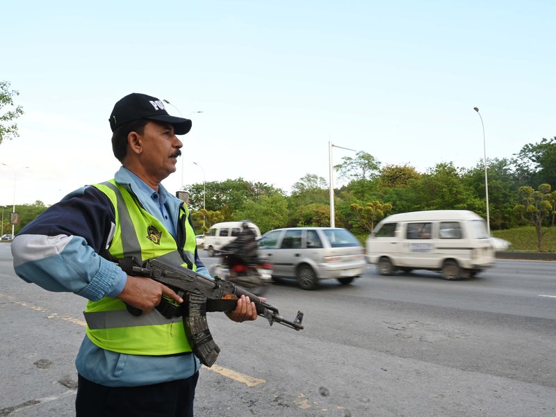 Rights group urges Pakistan to investigate disappearance of Afghan journalist and artist (File Image)