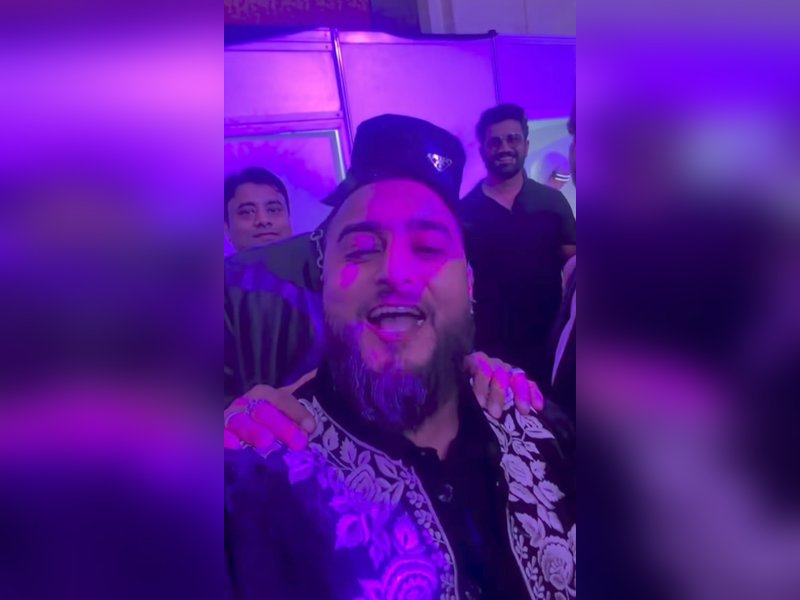 Ranveer Singh recreates ‘Aari Aari Aari’ magic with Khan Saab