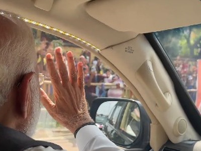 PM Modi shares glimpses of Asansol rally, says Bengal backs BJP’s development agenda