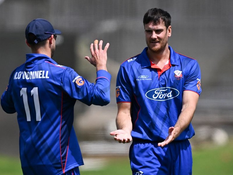 Ben Lister replaces injured Kristian Clarke in NZ squad for Bangladesh tour