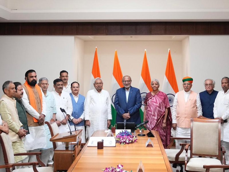 बिहार ऐतिहासिक बदलाव के लिए तैयार, नीतीश कुमार ने ली राज्यसभा सांसद की शपथ