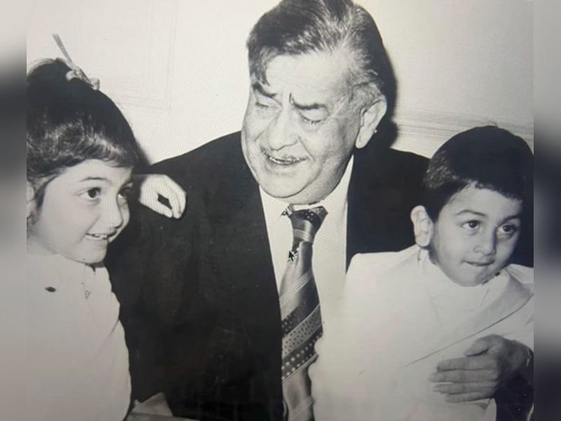 Riddhima Kapoor drops throwback pic with brother Ranbir & dadaji Raj Kapoor on Sibling Day