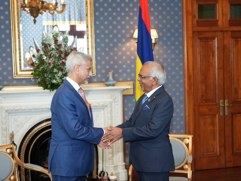 EAM Jaishankar meets Mauritius President, discusses ways to bolster bilateral ties