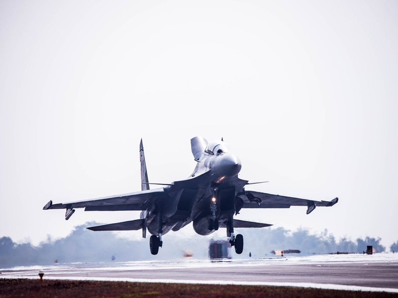 पाकिस्तान पर ब्रह्मोस दागने वाले सुखोई को मिलेगी स्वदेशी धार