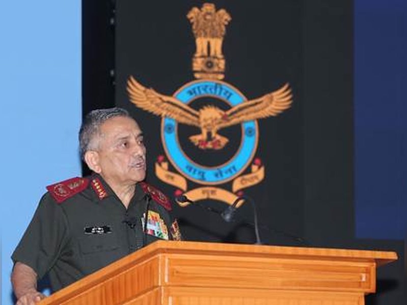 CDS General Anil Chauhan calls for faster decisions in AI driven battlespace​ (Photo: MoD)