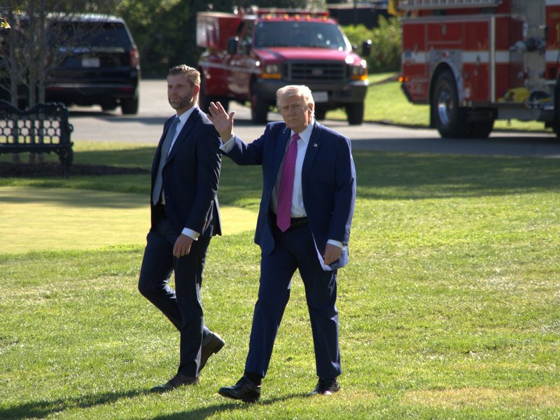 Trump warns Iran ships amid blockade​