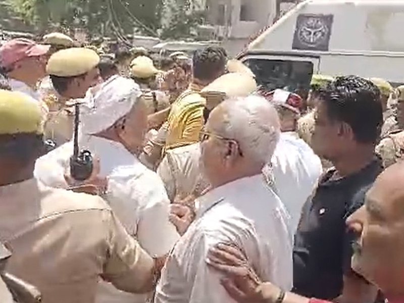 Lawyer shot dead in broad daylight in UP's Mirzapur; assailants flee after bike glitch delays escape