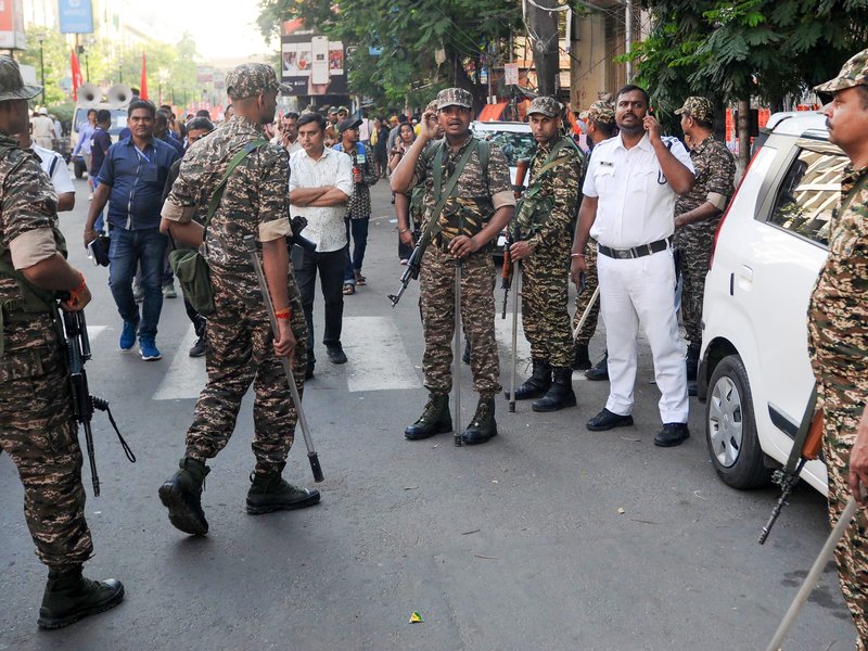 बंगाल चुनाव: अधिकारियों ने हिंसा मुक्त चुनाव का दिया आश्वासन