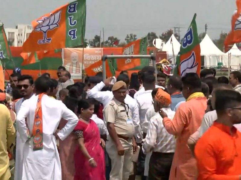 Want BJP to form govt in Bengal: People at PM Modi's Siliguri rally