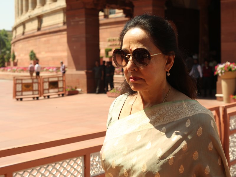 Hema Malini calls Asha Bhosle's demise a loss that can 'never be compensated'