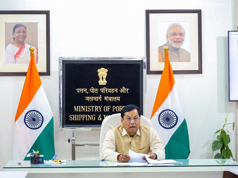 मिडिल ईस्ट संकट के बीच भारत का समुद्री व्यापार फिर से पटरी पर, जहाजों की आवाजाही सामान्य : केंद्रीय मंत्री सोनोवाल