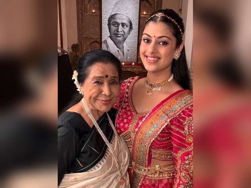 Late Asha Bhosle's granddaughter Zanai Bhosle thanks all for honouring her grandmother: She's seen it all from above