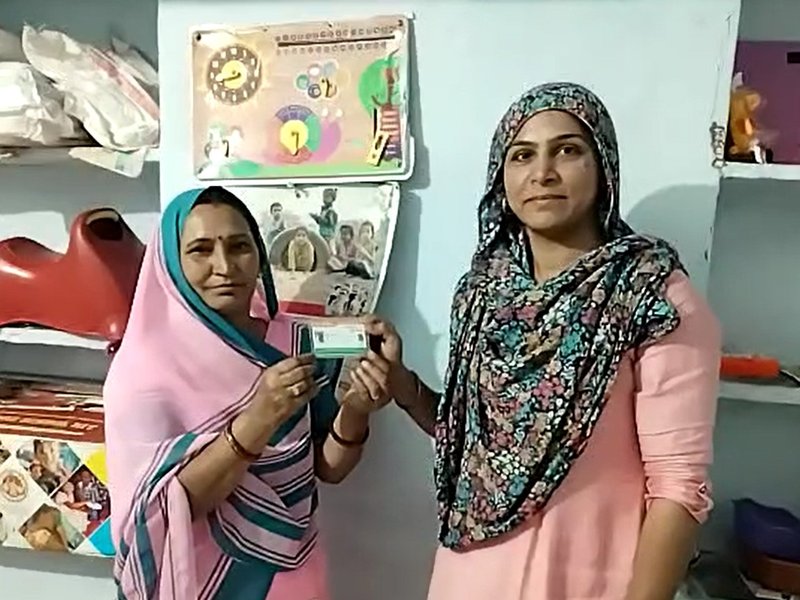 सेविका बनीं सुरक्षित: आयुष्मान योजना से नीमच की आंगनबाड़ी और आशा कार्यकर्ताओं को मिला सुरक्षा कवच