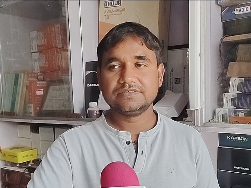 Bihar: Siraj Ansari turns entrepreneur after losing job, took loan under PMEGP scheme (Photo: IANS)