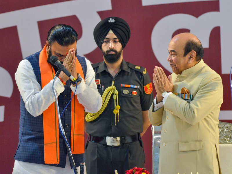 बिहार के सीएम बने सम्राट चौधरी, अमित शाह, राजनाथ सिंह और नीतीश कुमार ने दी बधाई