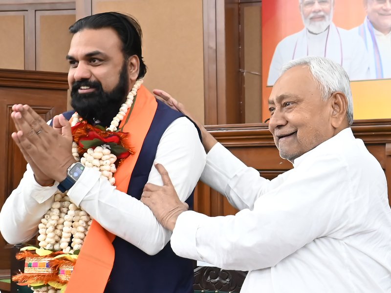 सम्राट चौधरी : बिहार में पहली बार भाजपा का मुख्यमंत्री, राबड़ी सरकार में मंत्री से लेकर सीएम बनने तक का सफर