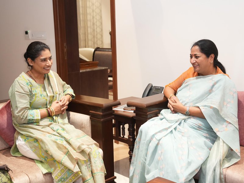 Progress around Nari Shakti Vandan is truly encouraging, says Mithali after meeting Delhi CM