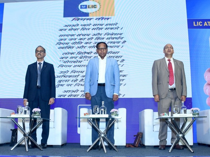 DFS Secretary launches LIC's 'MyLIC', 'Super Sales Saathi' apps