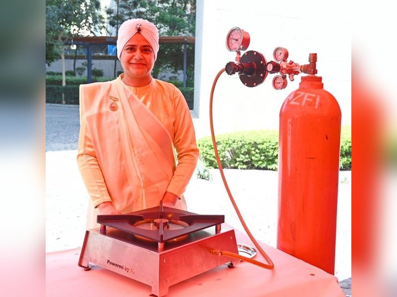 Govt hosts hydrogen startup exhibition to boost ecosystem; 18 firms showcase innovations