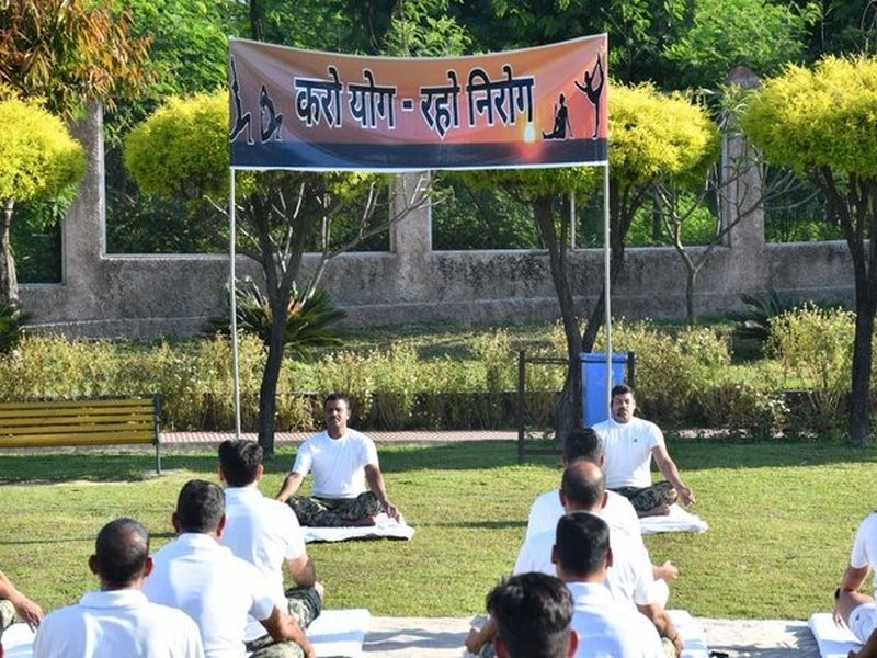 Jammu: BSF organises Yoga session at Veer Bhumi Park under 'Yoga at Iconic Places' initiative