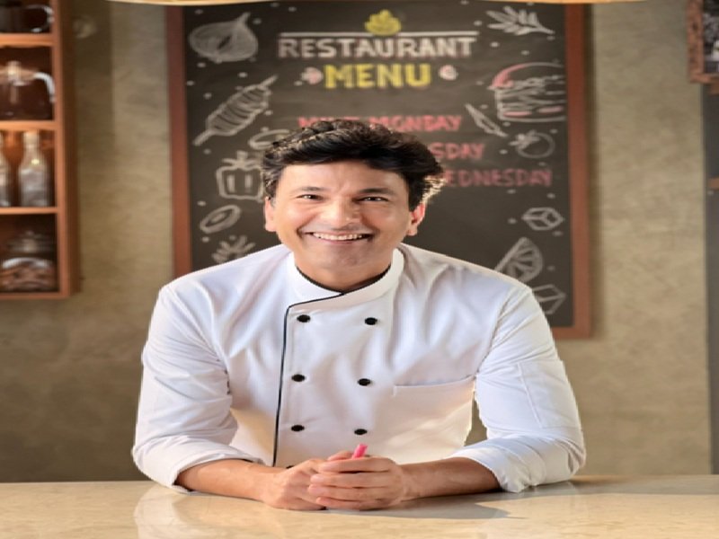 स्कूल के बाहर छोले भटूरे बेचने से लेकर विश्व के सबसे प्रभावशाली लोगों में शामिल होने तक, कई बार टूटे शेफ विकास खन्ना