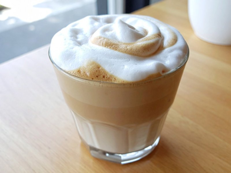 कॉफी संग नारियल पानी! गर्मियों में ‘क्लाउड कॉफी’ से मिलेगी एनर्जी, घर पर ऐसे बनाएं हेल्दी और टेस्टी ड्रिंक