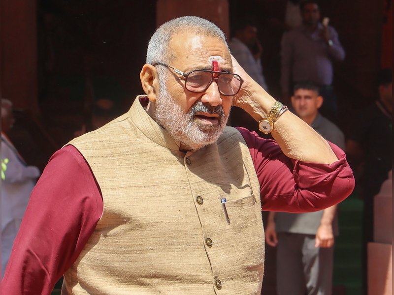 India’s textile industry poised to achieve $350 billion target by 2030: Giriraj Singh