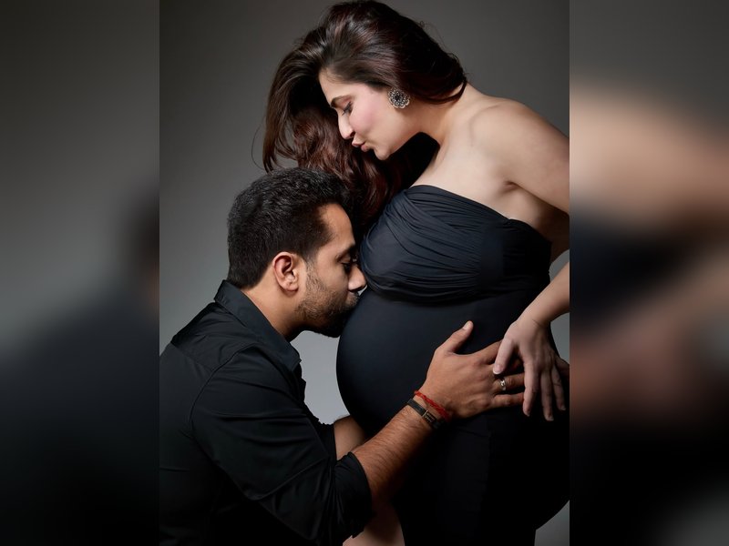 'Drishyam 2' director Abhishek Pathak & Shivaleeka Oberoi welcome baby girl