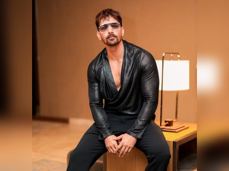 'फोर्स 3' के लिए कड़ी मेहनत कर रहे हर्षवर्धन राणे, बोले- 'अभी 3 किलो वजन और बढ़ाना है'