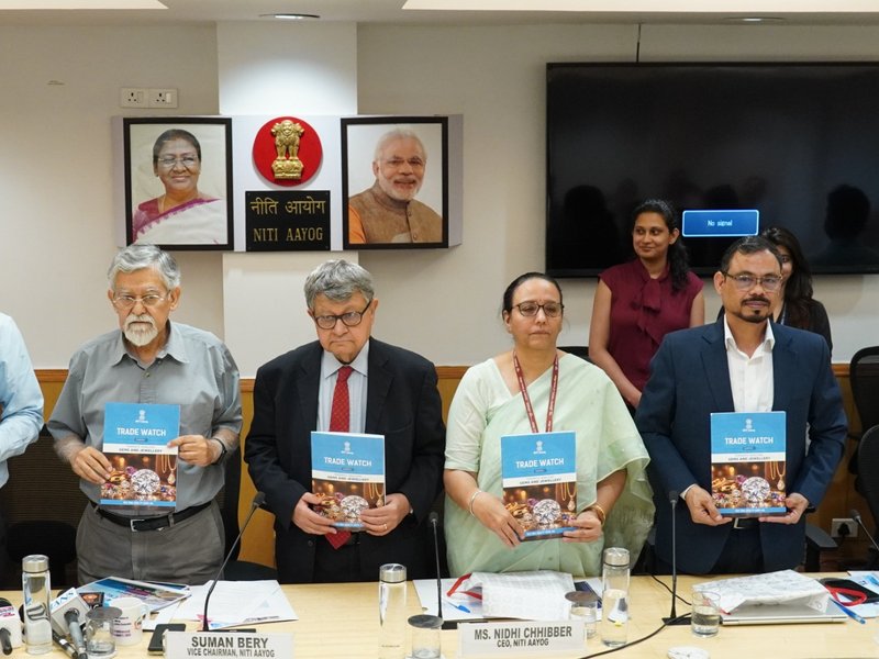 तीसरी तिमाही में भारत का व्यापार प्रदर्शन मजबूत रहा: नीति आयोग