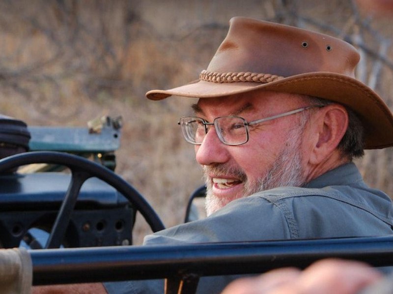 elephant killed safari owner