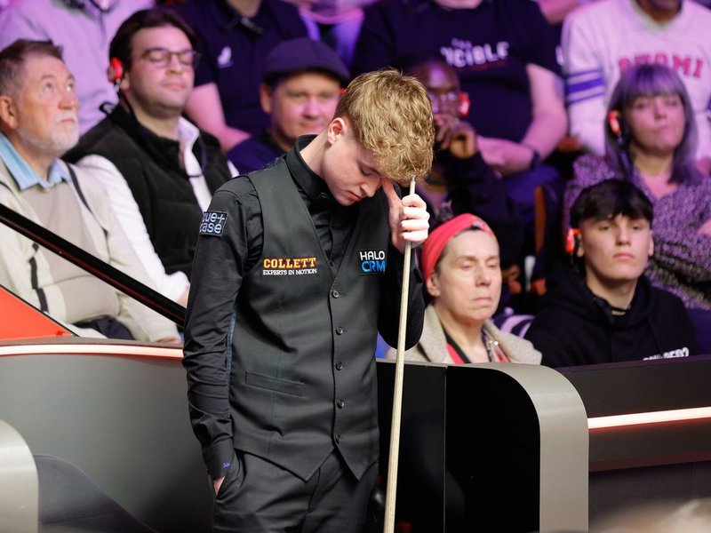 Wilson's comeback ends teenager Stan Moody Crucible debut in first round