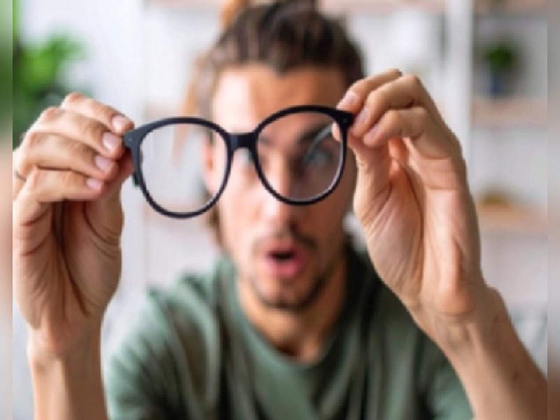 सिर्फ थकावट ही नहीं, पित्त का असंतुलन आंखों को पहुंचाता है नुकसान, जानें देखभाल के तरीके