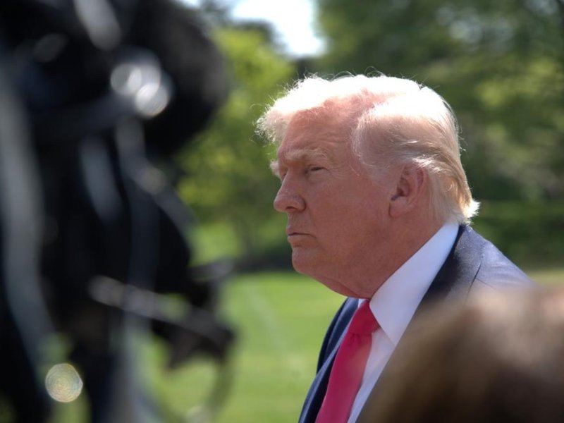 Trump extends Iran ceasefire; blockade stays