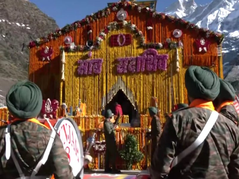 Shri Kedarnath Dham opens amid chants of 'Har Har Mahadev', CM Dhami offers prayers