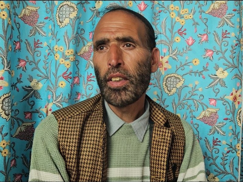 पहलगाम आतंकी हमले की बरसी पर आदिल हुसैन के परिवार का छलका दर्द, बोले-बेटे की शहादत पर गर्व