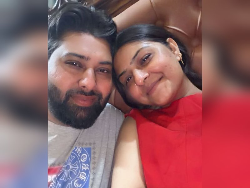 एआई फोटो वायरल करने और धमकियों के आरोप में सिंगर ज्योति नूरा और पति के खिलाफ शिकायत दर्ज