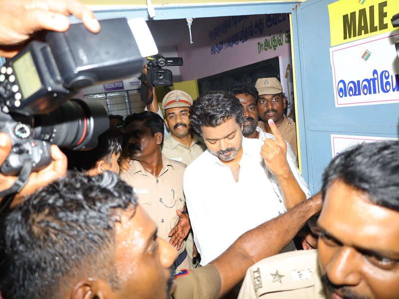 Vijay votes in Neelankarai; urges EC to direct authorities to deploy emergency public transport  (Photo Credit: IANS/PR)