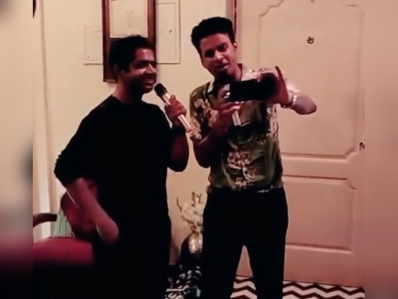 Manoj Bajpayee sings 'Hawa ke saath saath' with 'The Family Man' co-star Sharib Hashmi
