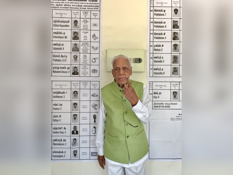  99 साल के डॉ. एचवी हांडे ने किया मतदान, पीएम मोदी बोले- युवाओं के लिए बड़ा संदेश