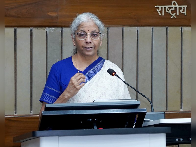 मिथोस एआई से 'अभूतपूर्व' खतरे, बैंकों को सतर्क रहने की जरूरत: वित्त मंत्री सीतारमण 