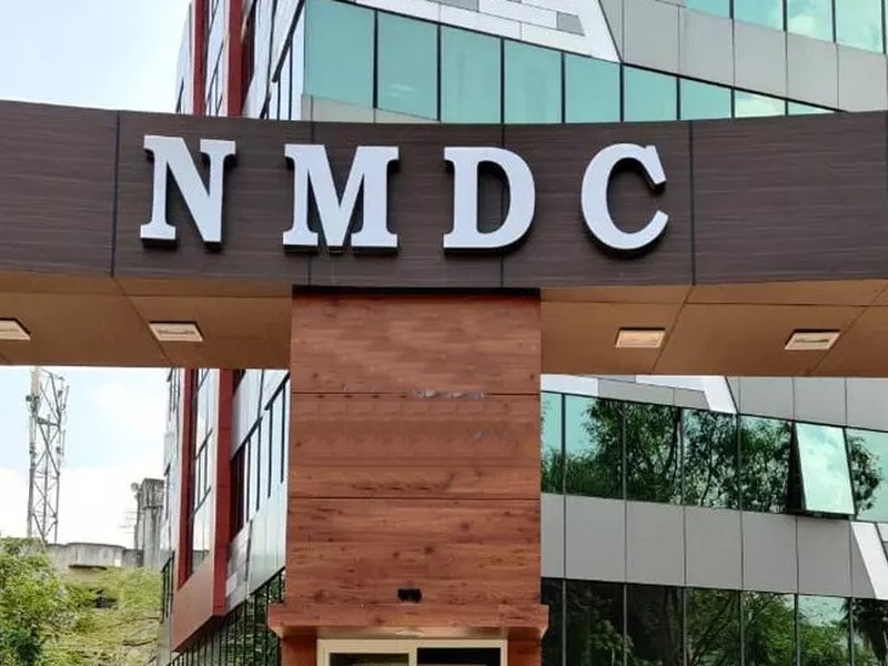 एनएमडीसी में जूनियर इंजीनियर के 59 पदों पर निकली भर्ती, 6 मई तक करें आवेदन 