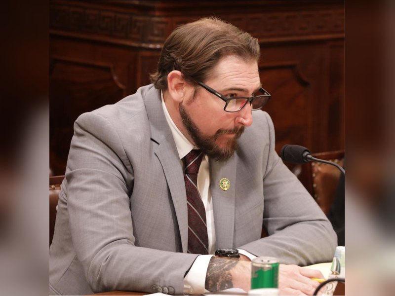 US bill proposes three-year suspension of H-1B visas