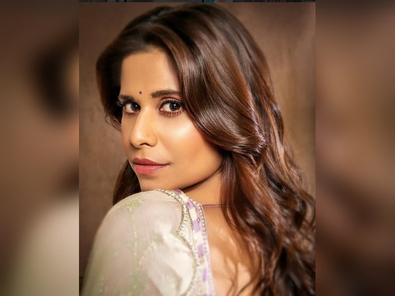 Sai Tamhankar: Like characters who have a spine 