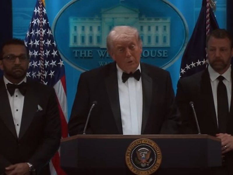 राष्ट्रपति पद ‘खतरनाक पेशा’ पर हिंसा से नहीं डरेंगे, व्हाइट हाउस के पास फायरिंग के बाद बोले ट्रंप