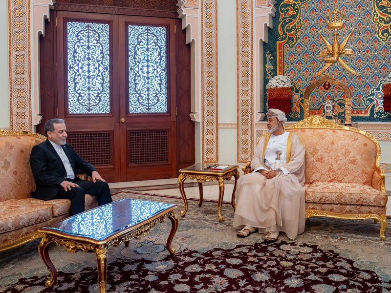 Iran Foreign Minister Araghchi, Oman Sultan discuss bilateral ties, regional developments 
