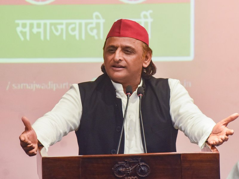 Contradictory messages from UP: SP chief talks alliance while Cong welcomes defectors on same day